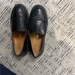 Women’s FitFlop Black Slip-On Leather Casual Loafers